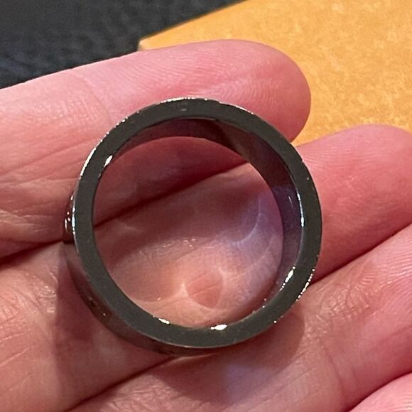 LOUIS VUITTON Gunmetal Tone Ring Berg LV Eclipse. SZ 9 - Picture 3 of 6